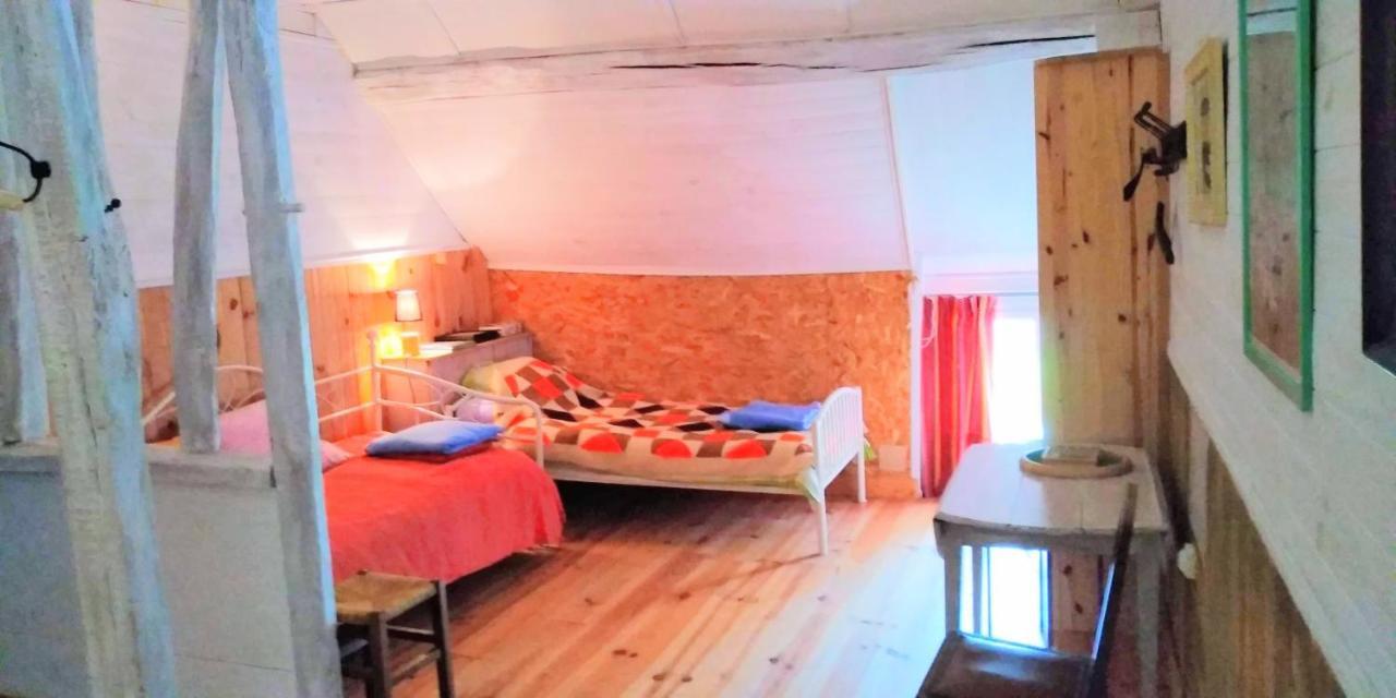 Bed and Breakfast Ferme De L'Art Rural Et Populaire Maillot Екстер'єр фото