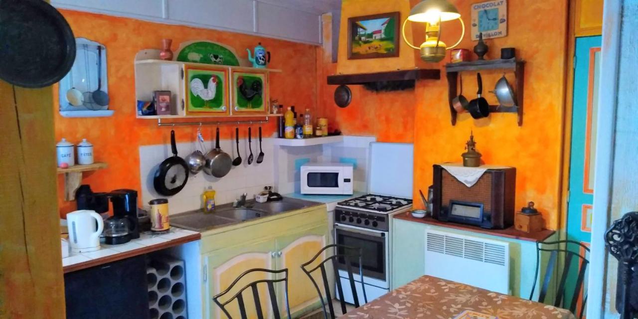 Bed and Breakfast Ferme De L'Art Rural Et Populaire Maillot Екстер'єр фото